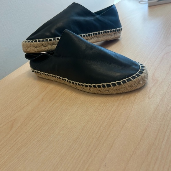 Vince size 6 NWT (no box bottom stickers still affixed)Black leather Espadrilles - Picture 3 of 15
